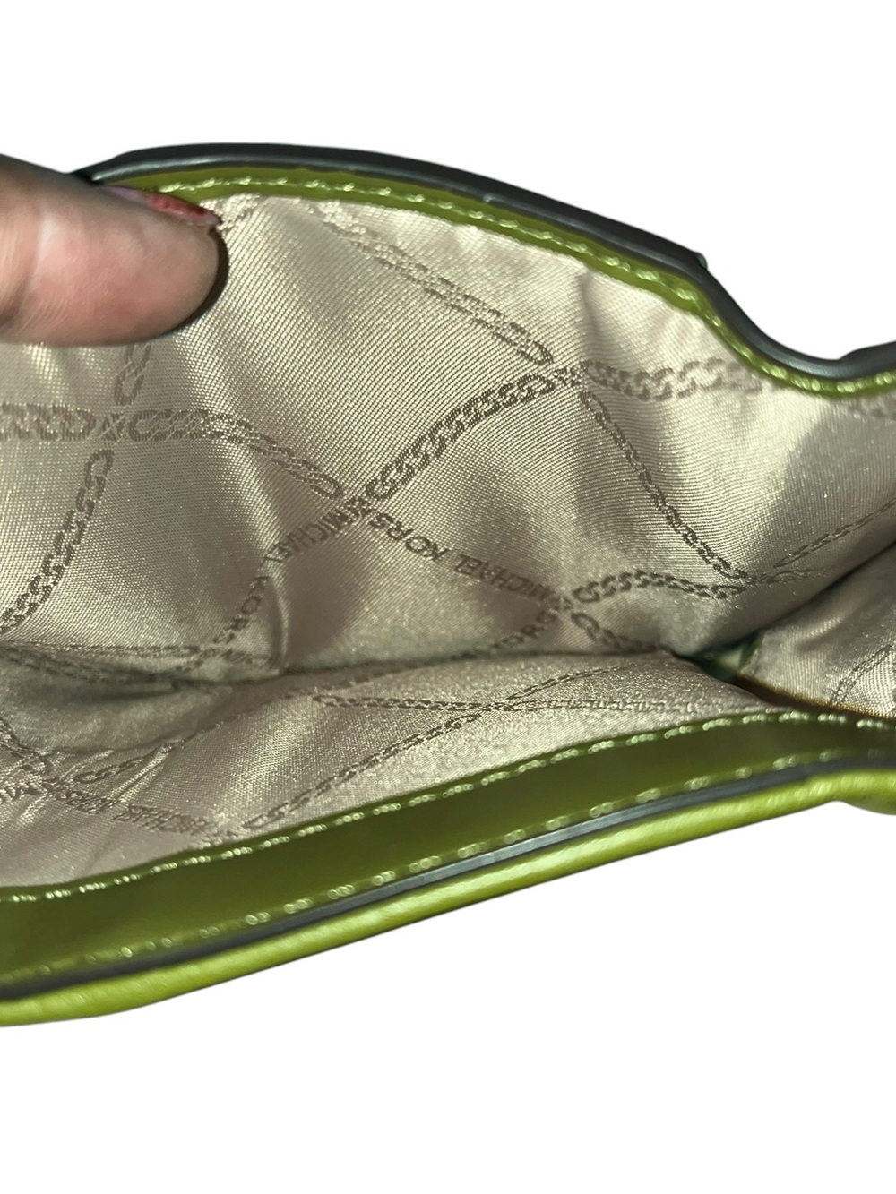 Michael Kors Colby Small Leather Tri-Fold Wallet in Safari Green - Picture 7 of 10